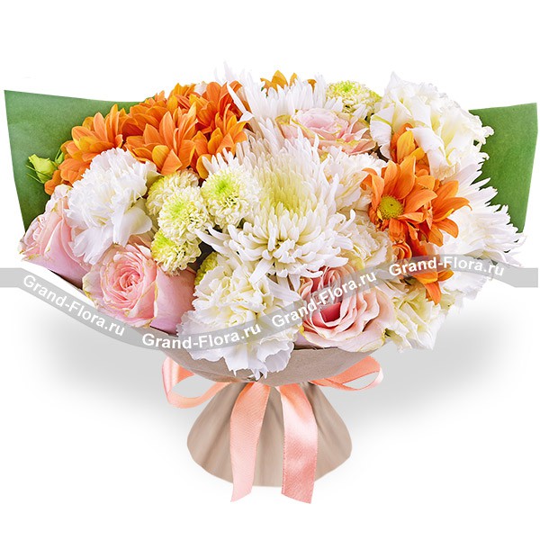 Цветочный луг – букет с белой эустомой и хризантемой